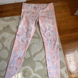 Alo Yoga airbrush leggings